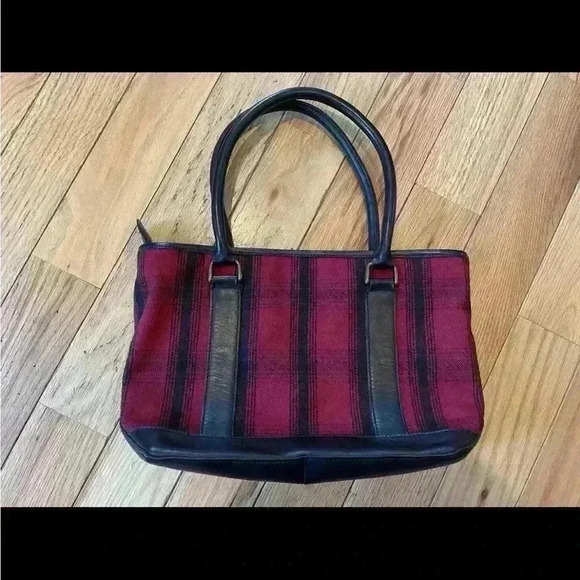 LL Bean Medium Tote/Purse 100% Wool Leather Bottom Red/Black Plaid - Picture 3 of 16
